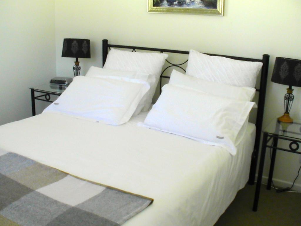 Glen Waverly Farmstay เกลน อินเนส ห้อง รูปภาพ